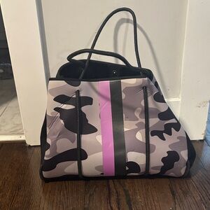 HAUTE SHORE Camouflage Tote with Pink and Black Stripes